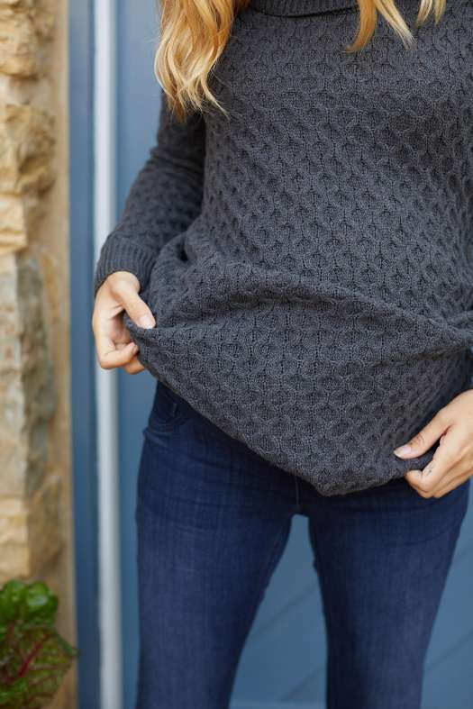 HoneycombSweater_Charcoal_9252822_0151